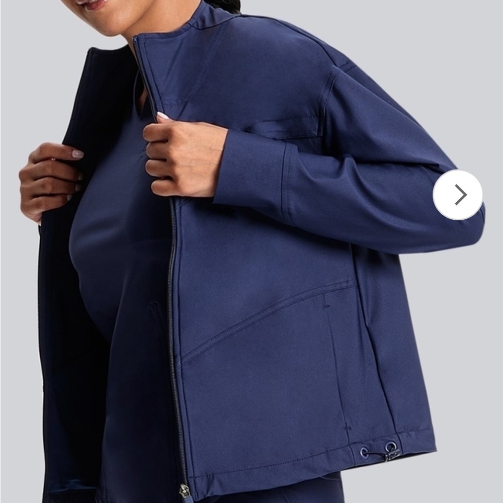 Medelita scrub jacket size XL worn twice